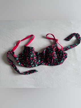 wild fable Red Cherry Print Bikini Top Only | D/DD 8-10